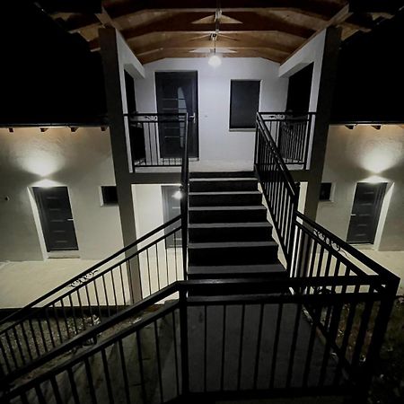 Guesthouse Tropoje E Vjeter Luaran gambar